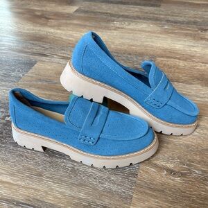 Violet & Red Blue Suede Leather Women’s Chunky Loafers Size 7.5 NWOT